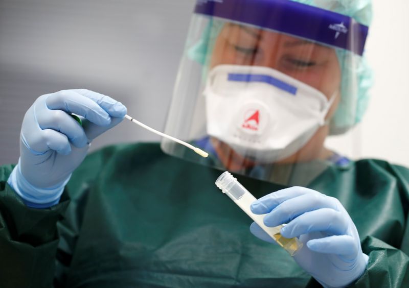 © Reuters. Protection measurements against possible cornoavirus infections being shown at the university clinic of Essen