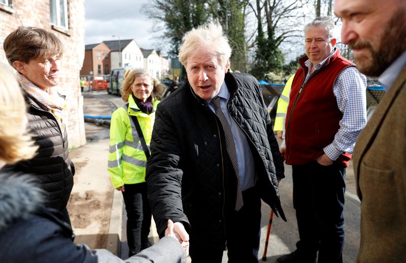 © Reuters. Britain's Prime Minister Boris Johnson visits Bewdley