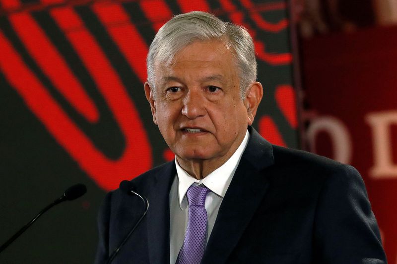 © Reuters. FILE PHOTO: Mexico's President Andres Manuel Lopez Obrador speaks during a news conference to announce a plan to strengthen finances of state oil firm Pemex, at the National Palace in Mexico City