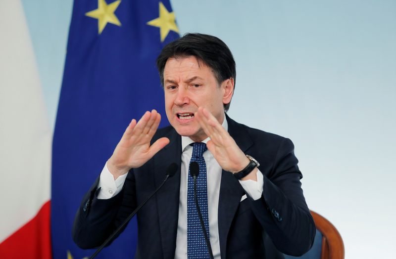 © Reuters. Il presidente del Consiglio Giuseppe Conte durante una conferenza stamapa a Roma