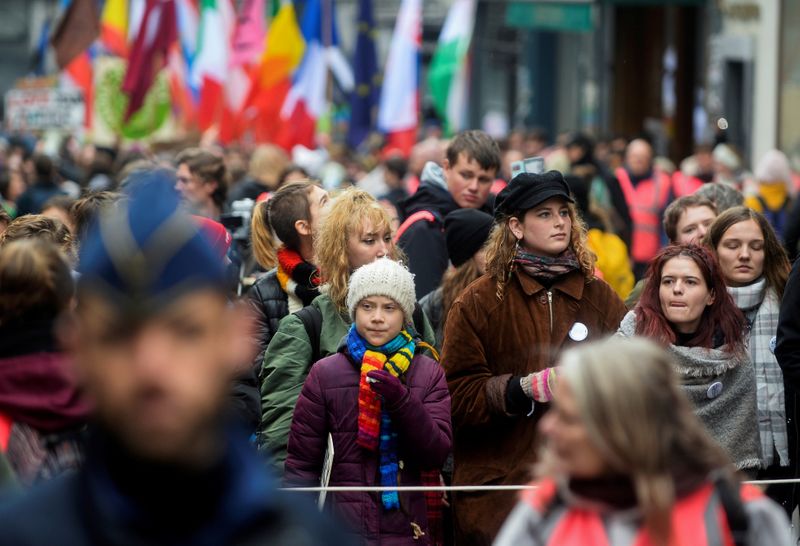 Coronavírus leva Greta Thunberg a transferir protestos do clima para a internet