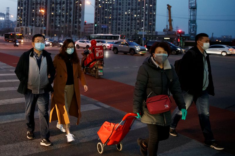 China dice que es &quot;inmoral e irresponsable&quot; que dirigentes de EEUU culpen a Pekín por el virus