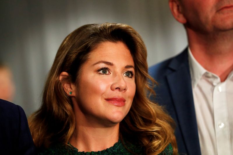 © Reuters. FILE PHOTO: Sophie Gregoire Trudeau, wife of Liberal leader and Canadian Prime Minister Justin Trudeau, arrives for a rally in Burnaby