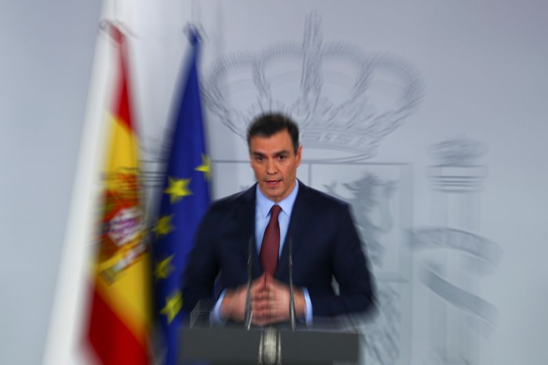 رئيس الوزراء الإسباني يقول إن إجراءات مكافحة كورونا ستؤثر بشدة على الاقتصاد