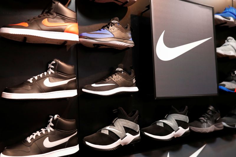 nike shoes store