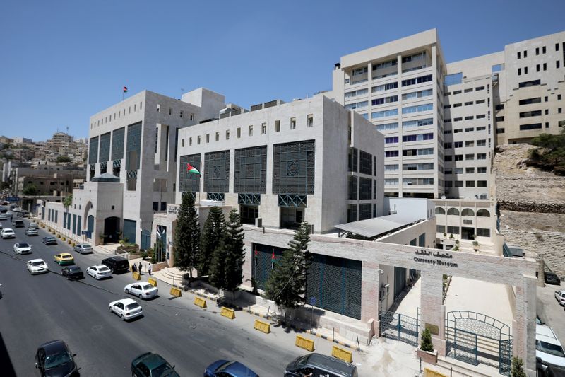 © Reuters. البنك المركزي الأردني يخفض احتياطيات البنوك لضخ سيولة في الاقتصاد