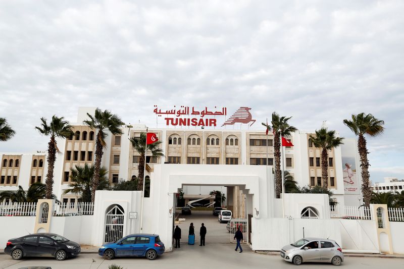 © Reuters. الخطوط التونسية تقول إنها ستخسر 24.6 مليون دولار هذا الشهر