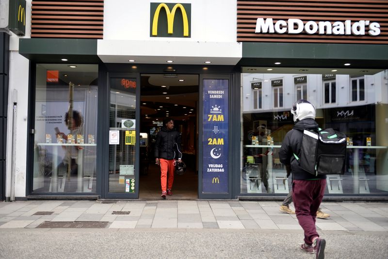 McDonald's considering deferring rent for franchisees amid virus outbreak