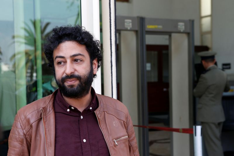 محكمة مغربية تعاقب ناشطا بالسجن مع إيقاف التنفيذ لإدانته بإهانة قاض