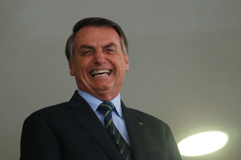 Bolsonaro diz que 2º teste para coronavírus também deu negativo