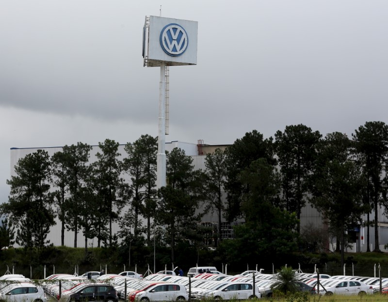 Volkswagen e Volvo no Paraná dão férias de até 20 dias a partir de 31 de março, diz sindicato