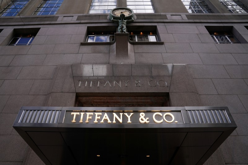 © Reuters. FILE PHOTO: A Tiffany & Co logo is seen outside the store on 5th Ave in New York