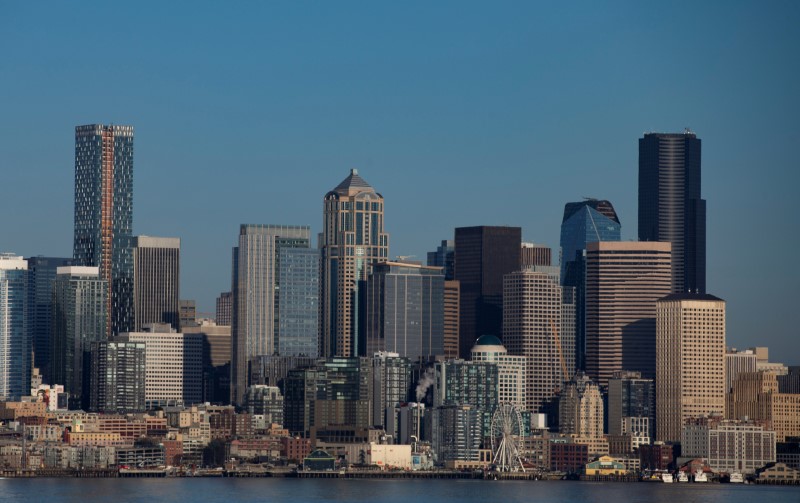 © Reuters. Part of the Seattle waterfront is seen during the outbreak of coronavirus disease (COVID-19) in Seattle