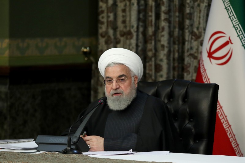 © Reuters. Iranian President Hassan Rouhani speaks during the cabinet meeting in Tehran