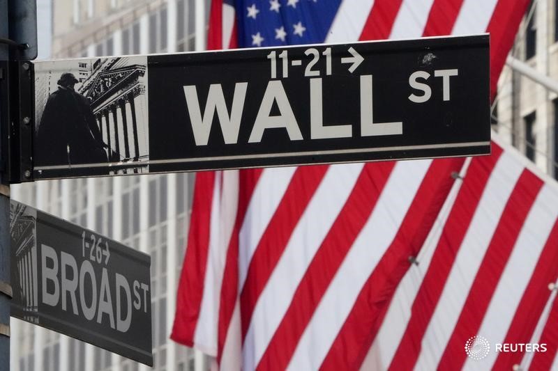 Wall Street ouvre en hausse avec les espoirs de relance