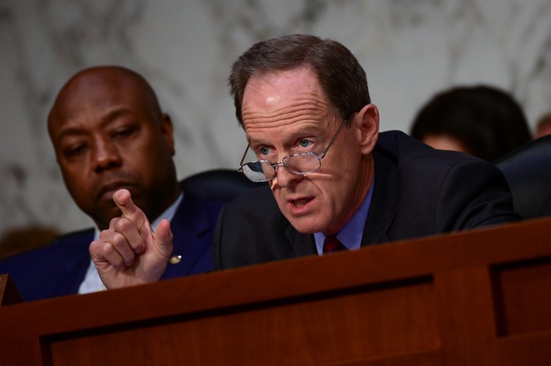 © Reuters. Toomey speaks during Facebook digital currency hearing