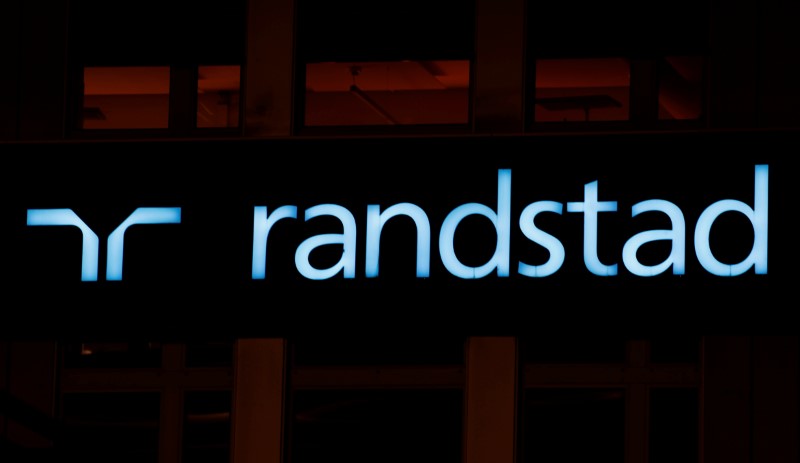 &copy; Reuters. Logo of personnel service provider Randstad is seen in Zurich