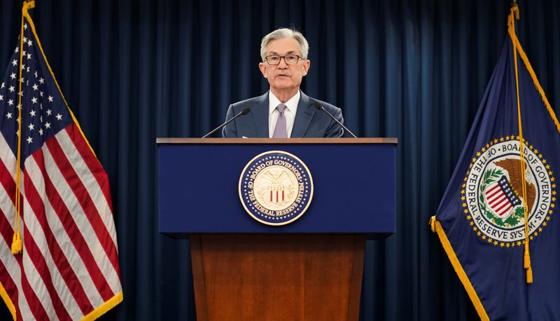 &copy; Reuters. Il presidente della Federal Reserve statunitense Jerome Powell durante una conferenza stampa a Washington.