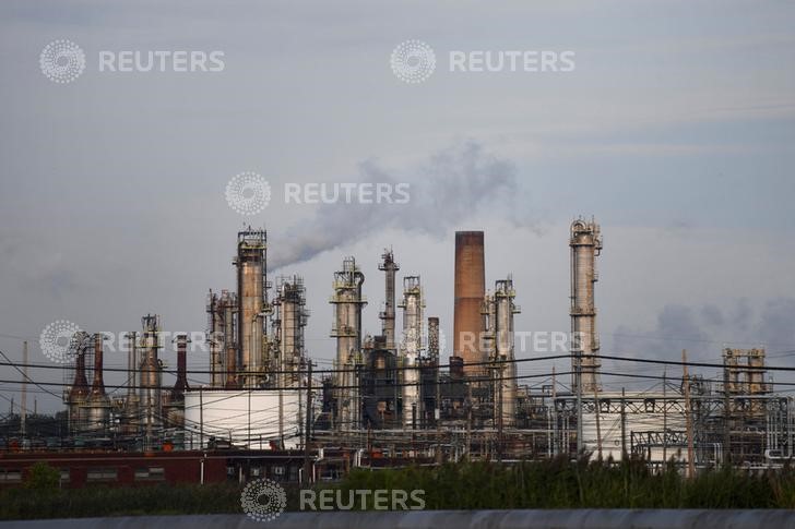 © Reuters. Refinaria de petróleo na Filadélfia, EUA