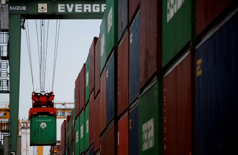 &copy; Reuters. FILE PHOTO: Containers are pictured at an industrial port in Tokyo