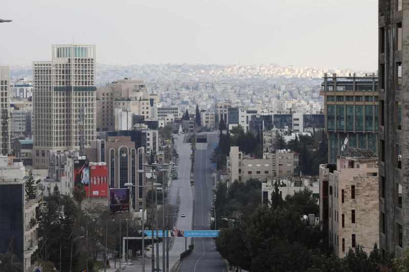 &copy; Reuters. The streets of the Jordanian Capital are seen empty during second day of a nationwide curfew, amid concerns over the spread of coronavirus disease (COVID-19), in Amman