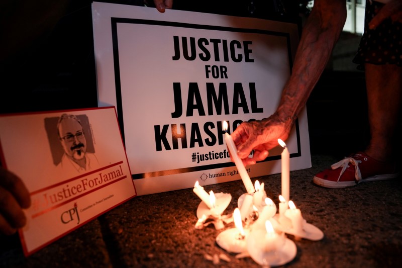 &copy; Reuters. FILE PHOTO: Vigil is held at Saudi Embassy for Journalist Jamal Khashoggi