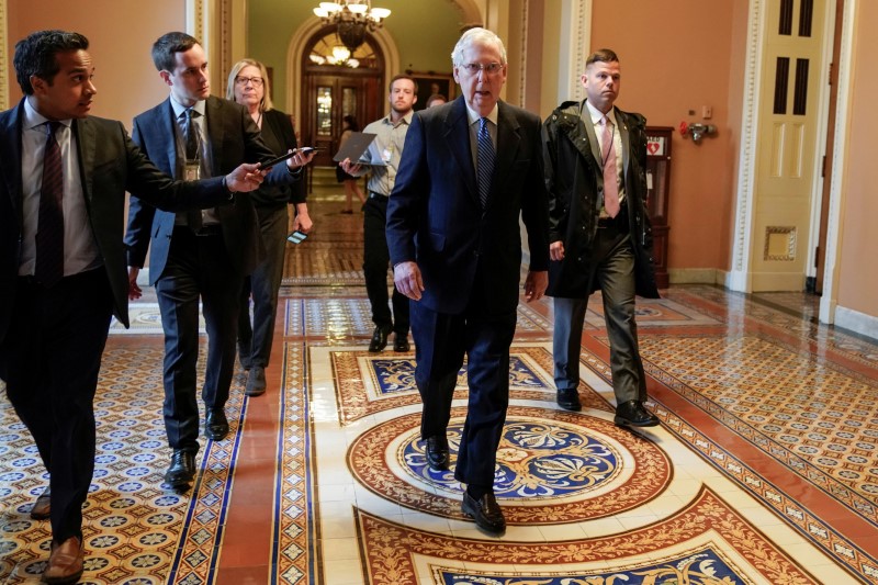 &copy; Reuters. Senate Majority Leader McConnell arrives during negotiations on a coronavirus relief in Washington