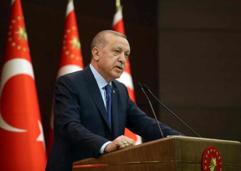 &copy; Reuters. Turkish President Erdogan talks following a coronavirus disease (COVID-19) meeting in Ankara