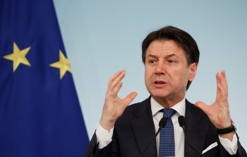 &copy; Reuters. イタリア首相、新型コロナで追加経済対策を用意　「ＥＵも対応を」