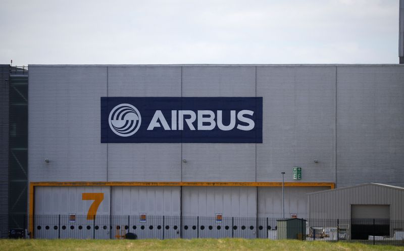 © Reuters. A hangar is seen at Airbus' wing assembly plant at Broughton, near Chester