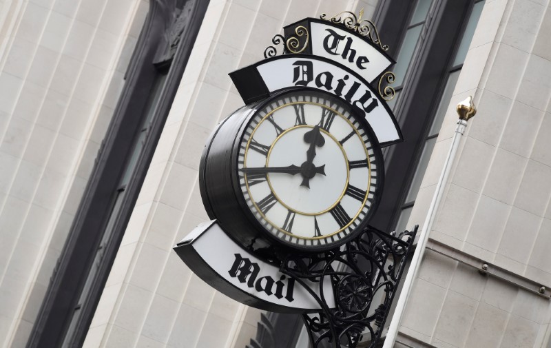 &copy; Reuters. A clock face is seen outside of the London offices of the Daily Mail newspaper in London, Britain