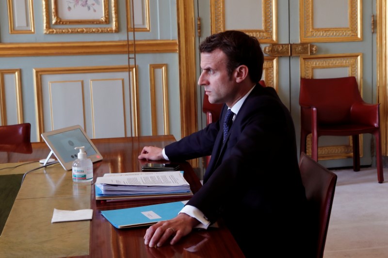 &copy; Reuters. CORONAVIRUS: MACRON DIT AVOIR ÉVOQUÉ AVEC TRUMP UNE &quot;INITIATIVE IMPORTANTE&quot;