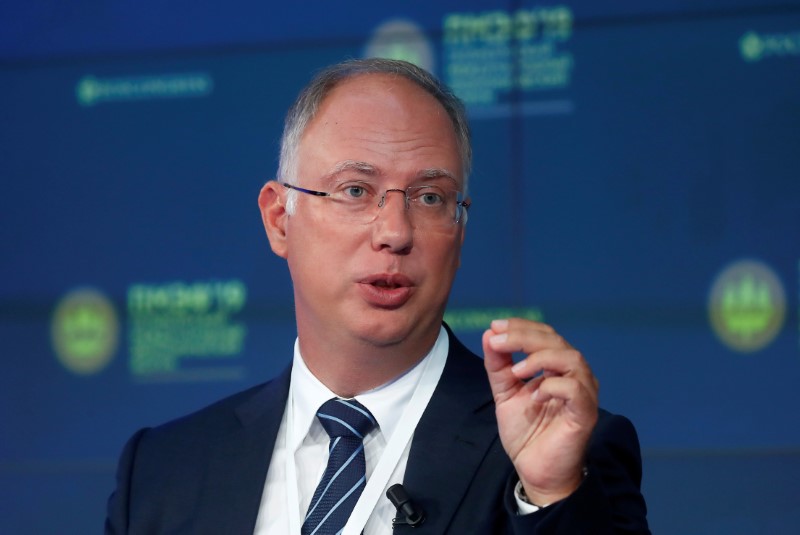 © Reuters. Cheif Executive Officer of Russian Direct Investment Fund Dmitriev attends the St. Petersburg International Economic Forum