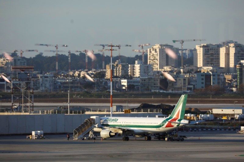 Alitalia seeks to place 2,900 more staff in layoff scheme: document