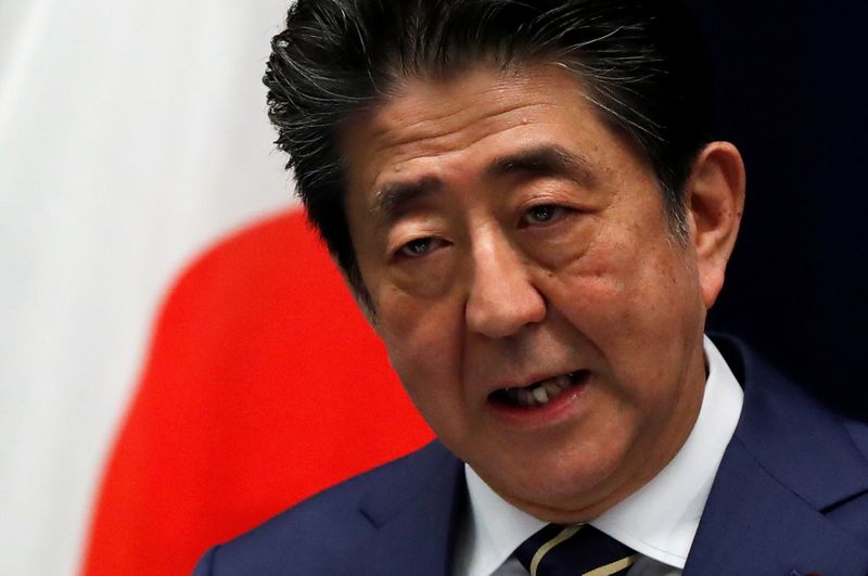 &copy; Reuters. 日本は瀬戸際の状況、リーマン上回る経済対策講じる＝安倍首相