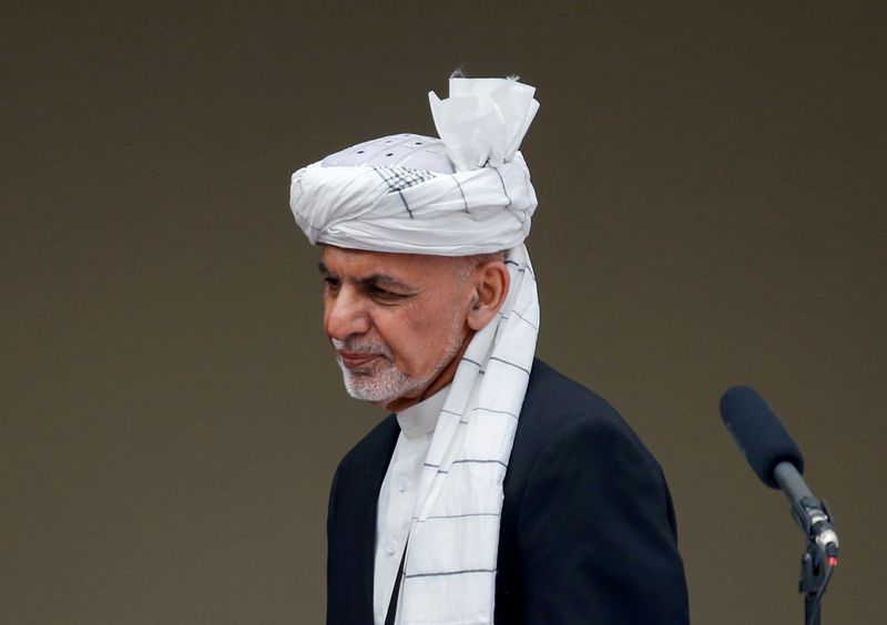 &copy; Reuters. FILE PHOTO: Afghanistan&apos;s President Ashraf Ghani arrives to his inauguration as president, in Kabul