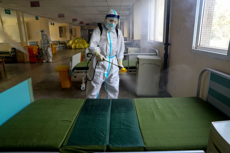 &copy; Reuters. 情報ＢＯＸ：新型コロナウイルスを巡る海外の状況（30日現在）