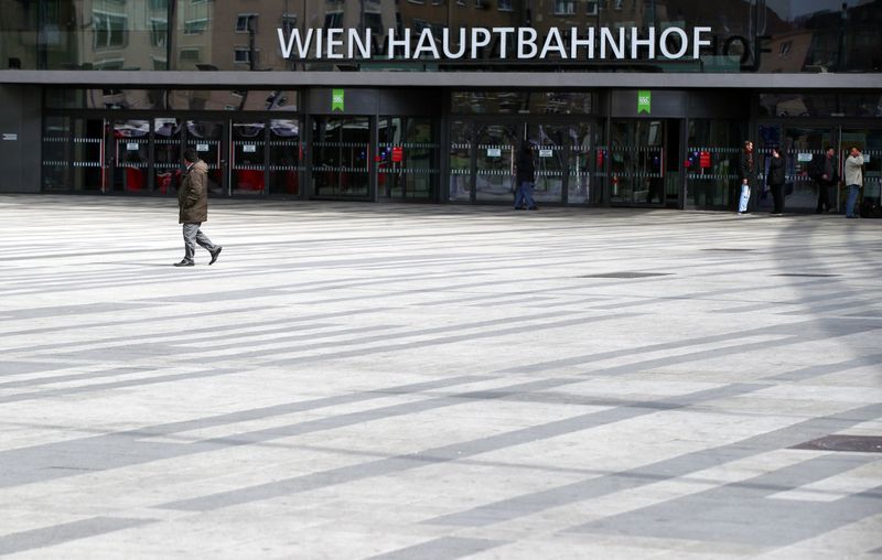 Austria to ban tourist stays at hotels to stem coronavirus spread