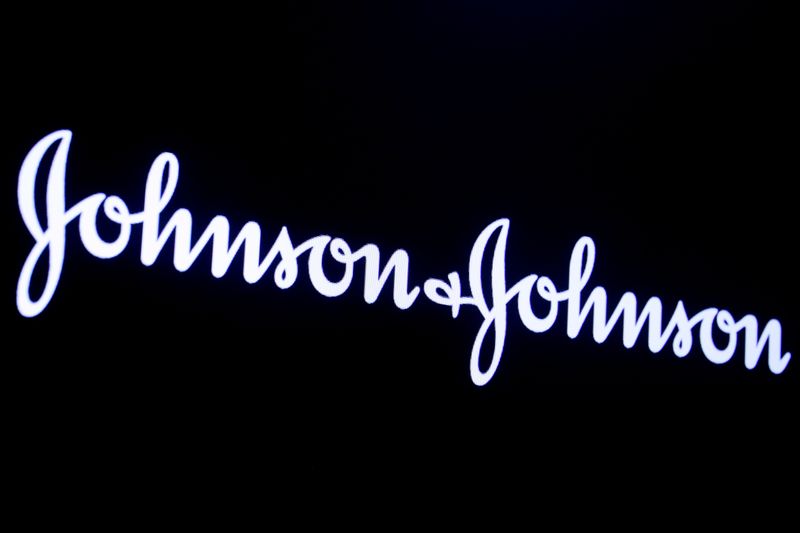 &copy; Reuters. FILE PHOTO: The company logo for Johnson &amp; Johnson is displayed on a screen to celebrate the 75th anniversary of the company&apos;s listing at the NYSE in New York