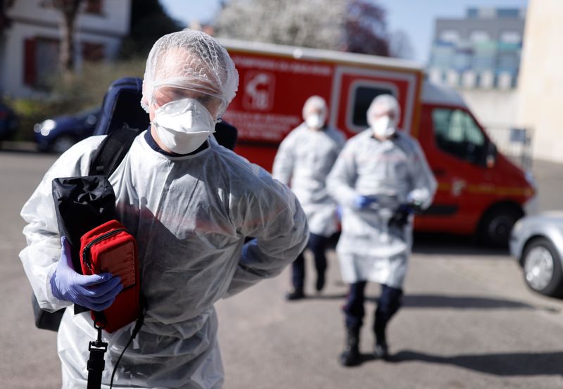 &copy; Reuters. CORONAVIRUS: LE BILAN DÉPASSE LES 3.000 MORTS EN FRANCE