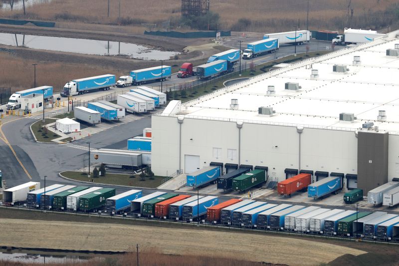 &copy; Reuters. Amazon.com trucks are seen at an Amazon warehouse in Staten Island in New York City