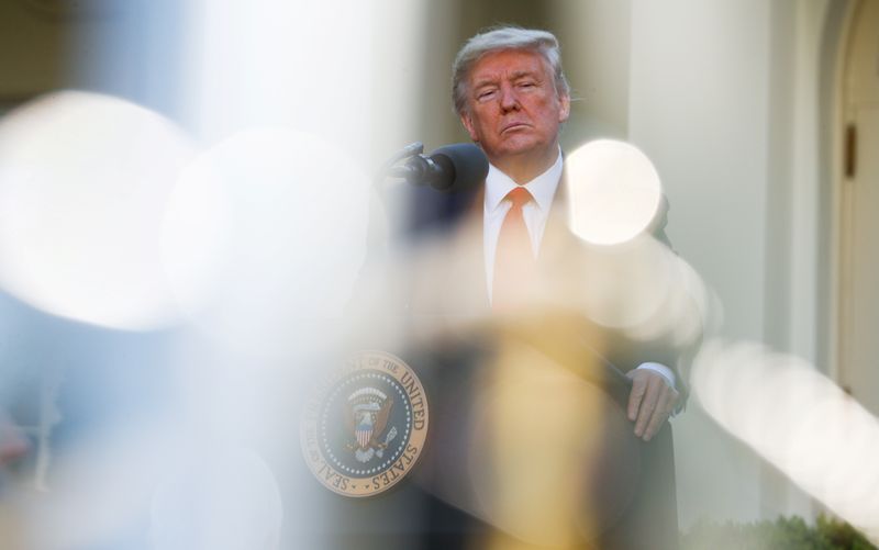 &copy; Reuters. U.S. President Trump leads the daily coronavirus response briefing at the White House in Washington