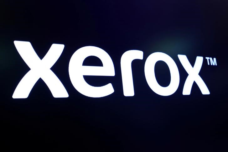 &copy; Reuters. FILE PHOTO: The company logo for Xerox is displayed on a screen on the floor of the NYSE in New York