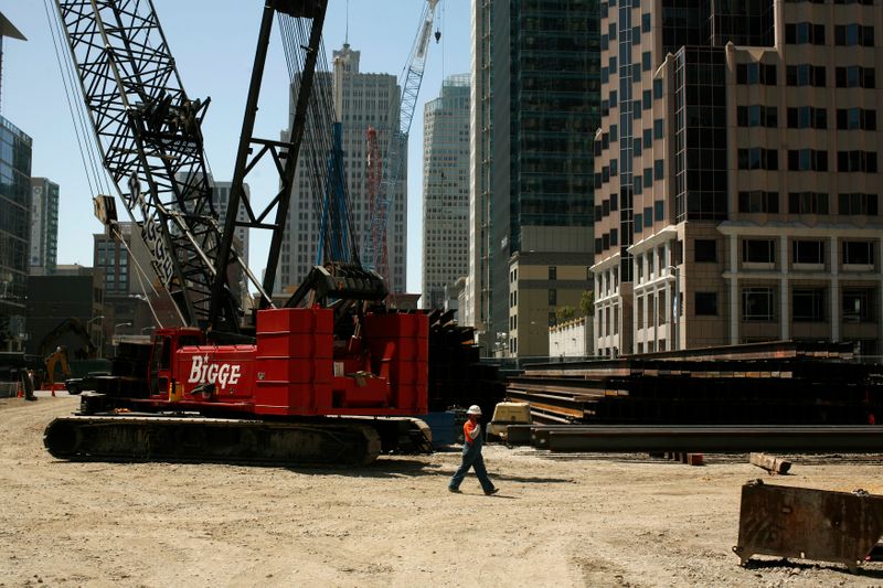 &copy; Reuters. A worker walks through a construction site in San Francisco