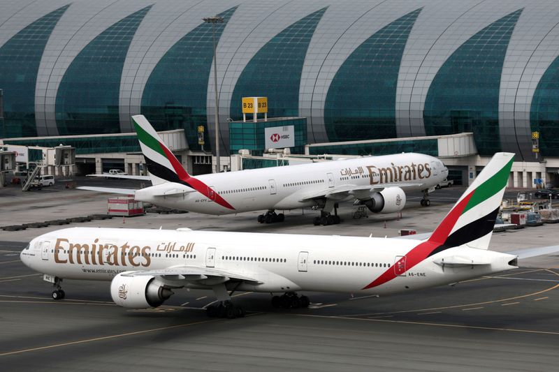 &copy; Reuters. مصدران: طيران الإمارات تعتزم استئناف العمليات على مراحل من 1 مايو