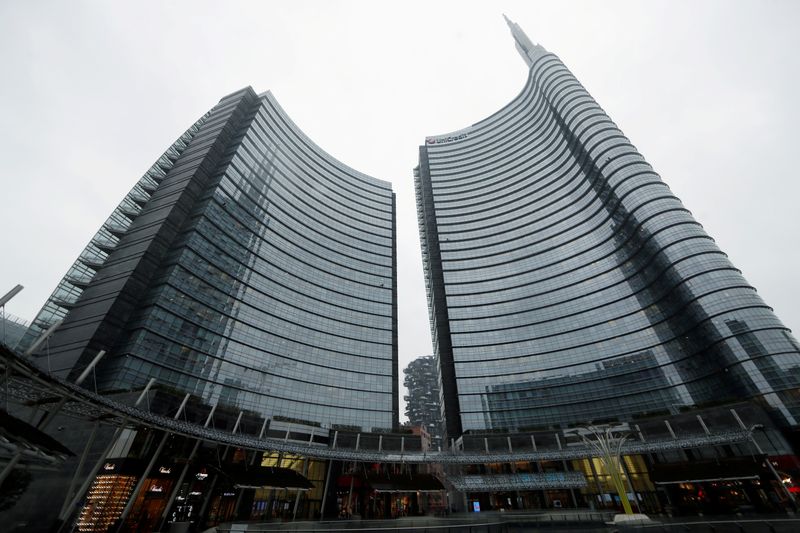 © Reuters. A view of the Unicredit headquarters  of which many employees are working from home due to a coronavirus outbreak, in Milan