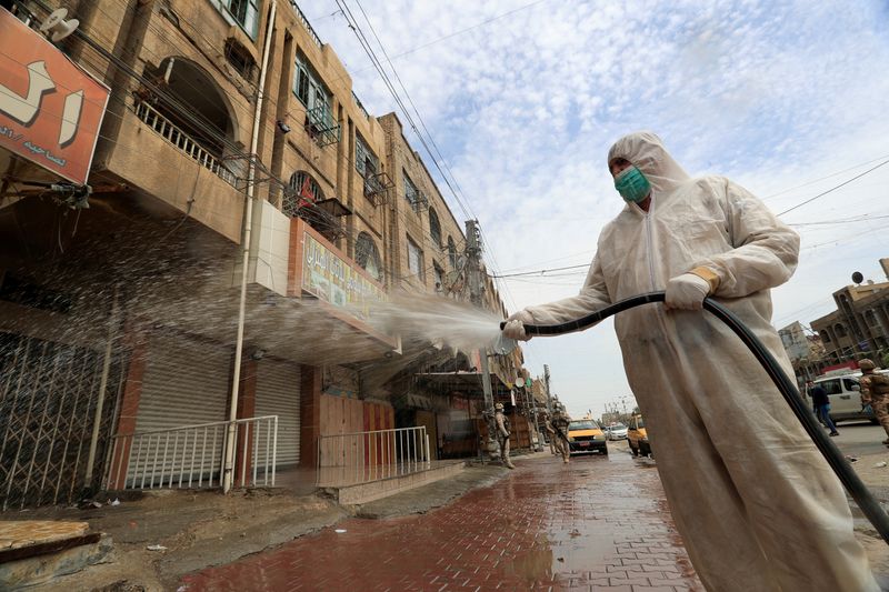 &copy; Reuters. イラクの新型コロナ感染者、公式発表はるかに上回る数千人