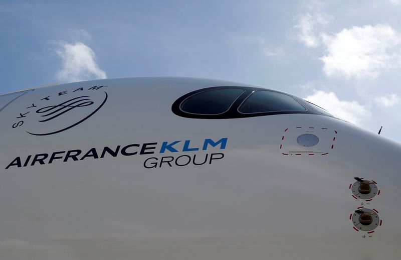 © Reuters. FILE PHOTO: Logo of Air France KLM Group is pictured on the first Air France airliner's Airbus A350 during a ceremony at the aircraft builder's headquarters of Airbus in Colomiers