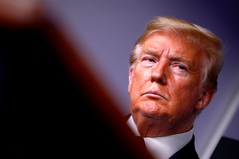 &copy; Reuters. U.S. President Trump leads daily coronavirus response briefing at the White House in Washington