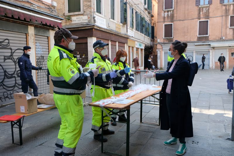 &copy; Reuters. New restrictions to prevent the spread of the coronavirus disease (COVID-19), in Venice